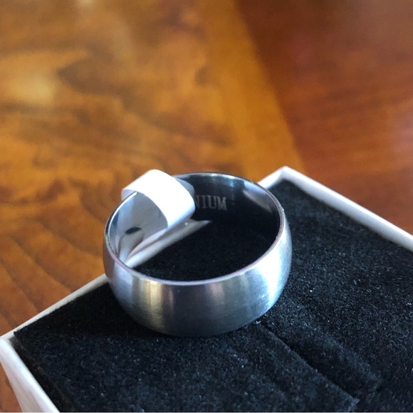 Men’s matte frosted titanium steel wide silver band ring NWT 10 - Picture 6 of 10